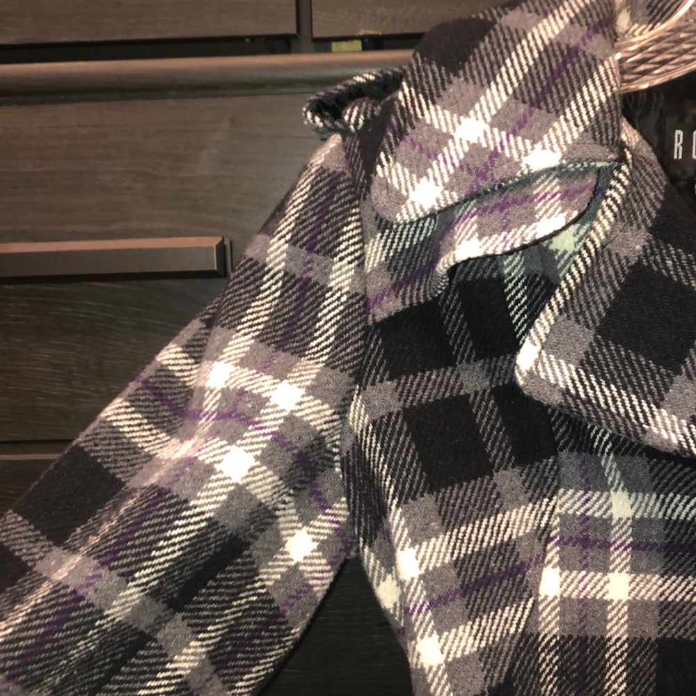 Peacoat - Picture 3 of 6